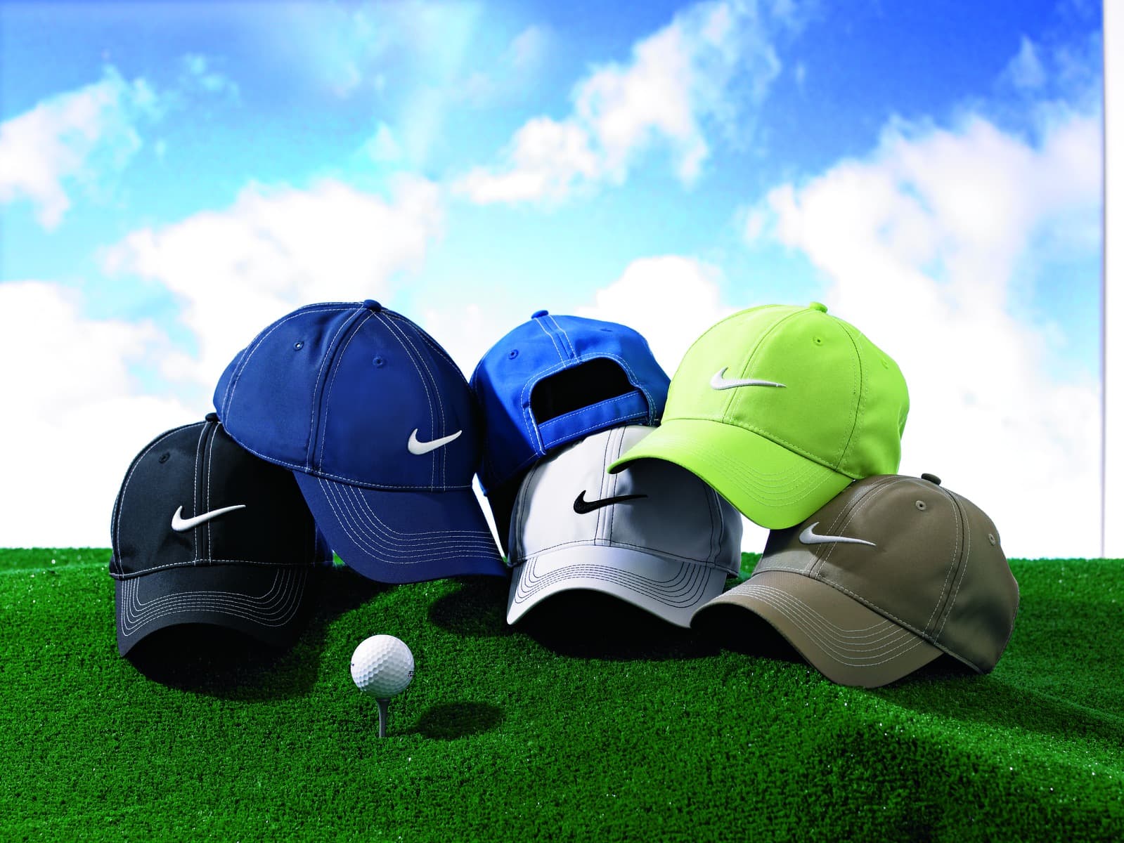 Nike Swoosh Front Cap. 333114